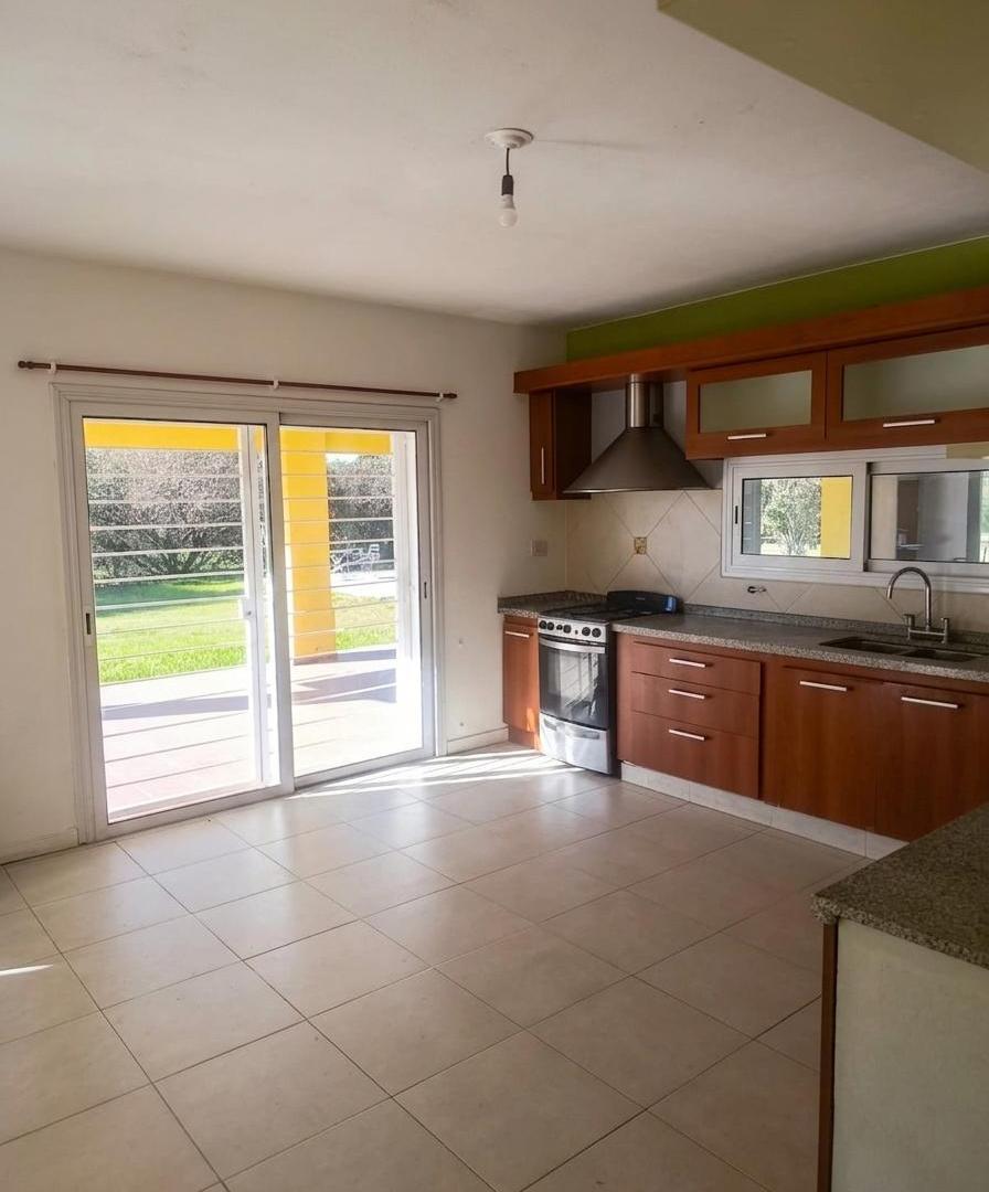 Foto de Con pileta en Barrio Privado zona Sur - Gas Natural, imagen 5