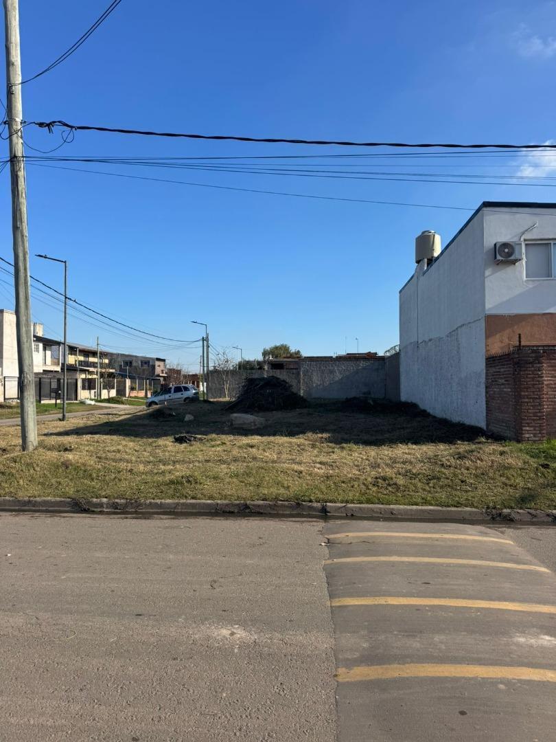 LOTE EN RICARDO ROJAS BARRIO ABIERTO SIN EXPENSAS