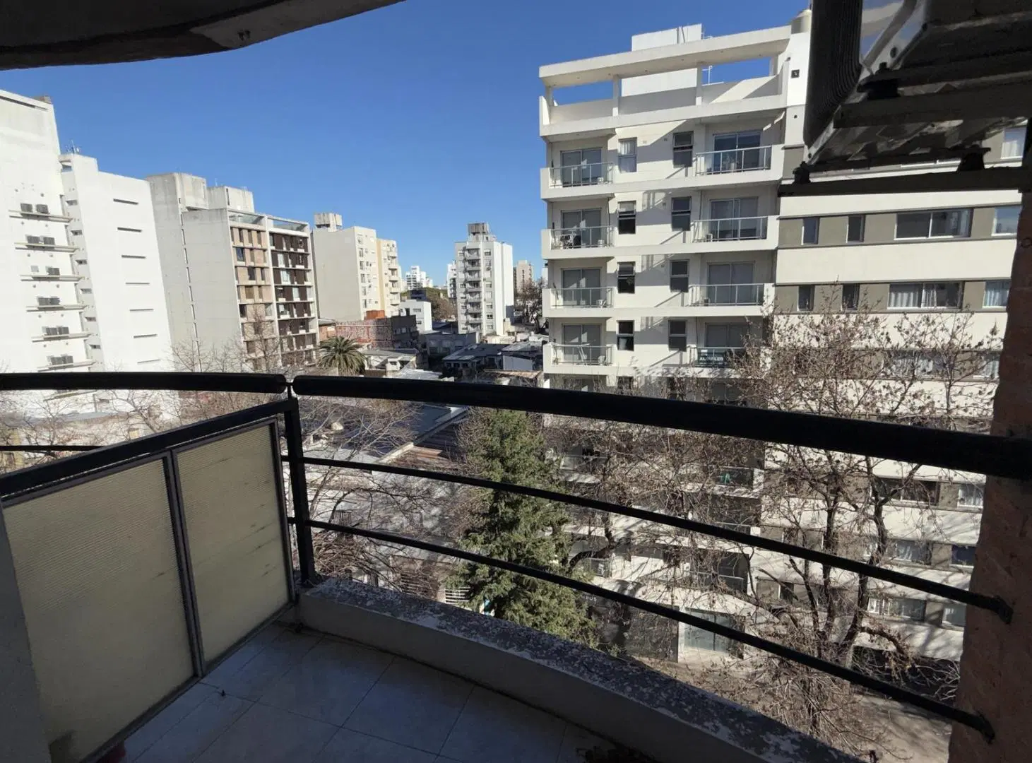 Departamento dos dormitorios con balcón 3