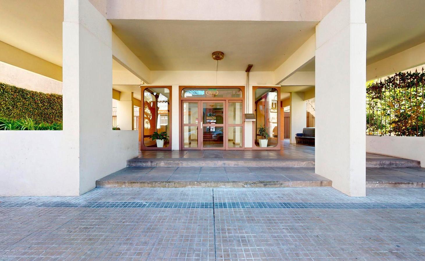 Foto de 55 entre 8 y 9 - Departamento de tres dormitorios, imagen 5