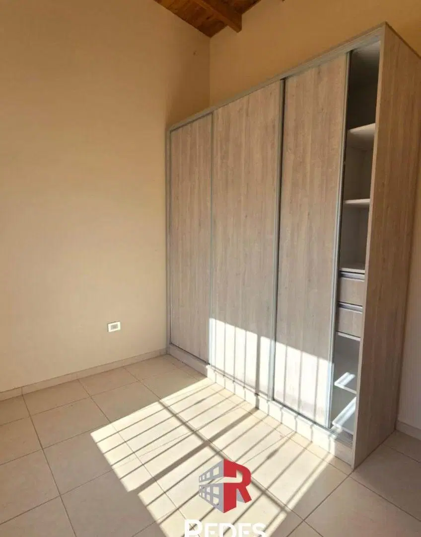 VENDO EXCELENTE PROPIEDAD EN SAN RAFAEL MENDOZA DE 3 DORMITORIOS A UN EXCELENTE PRECIO - 2604680730. 2