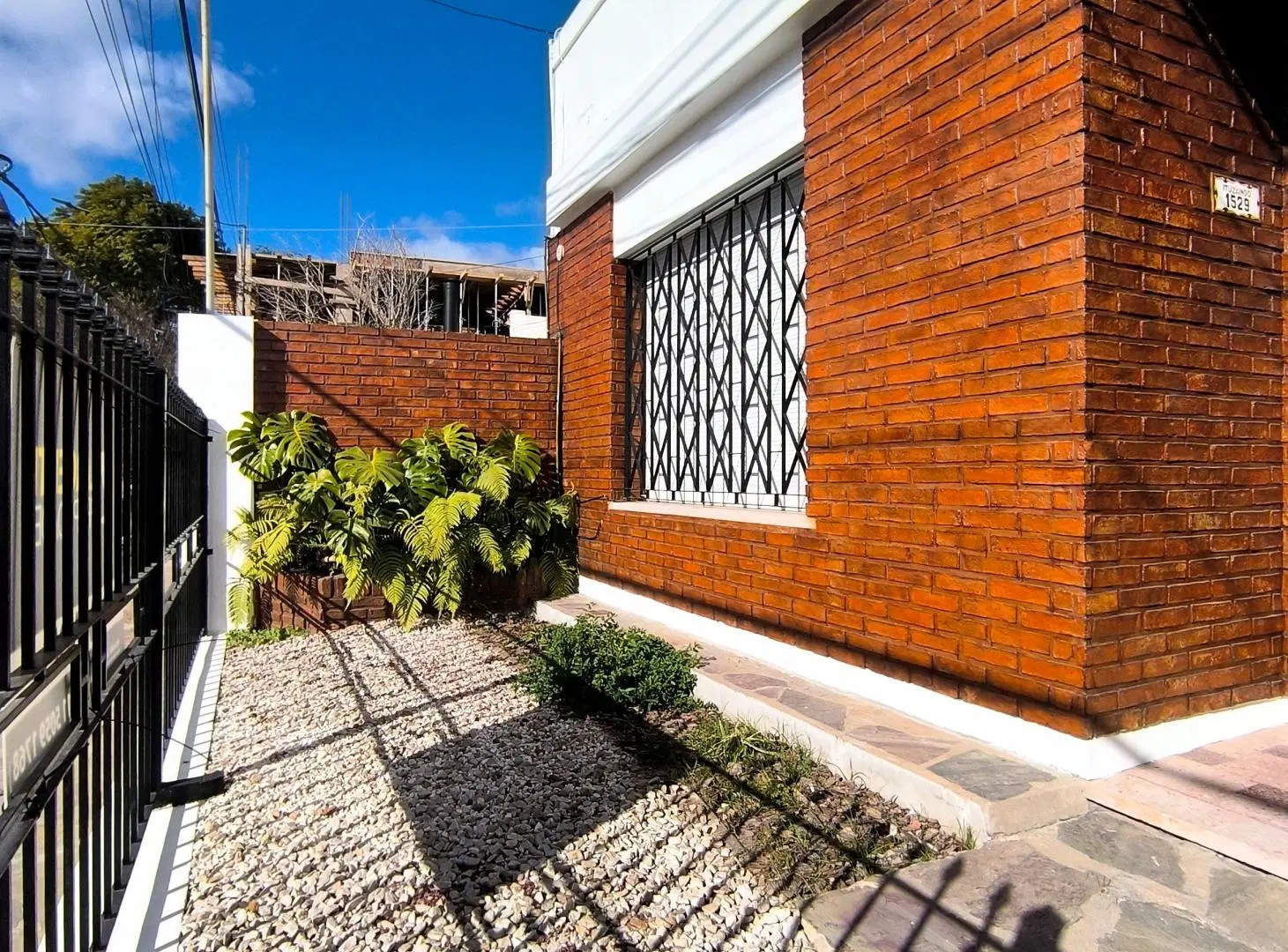Excelente Casa Céntrica en Luján Ituzaingó al 1500 5
