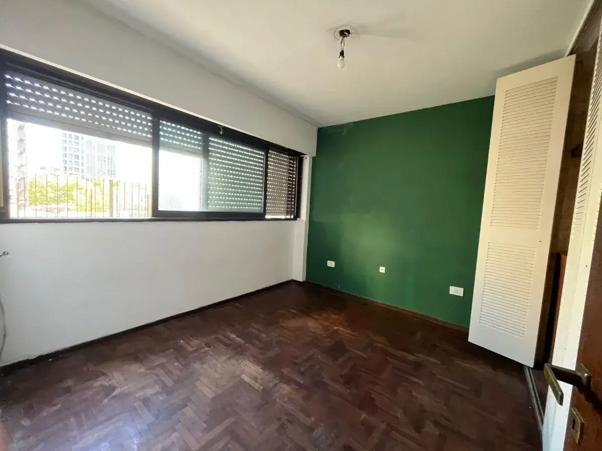 Departamento Zona Plaza Moreno 4