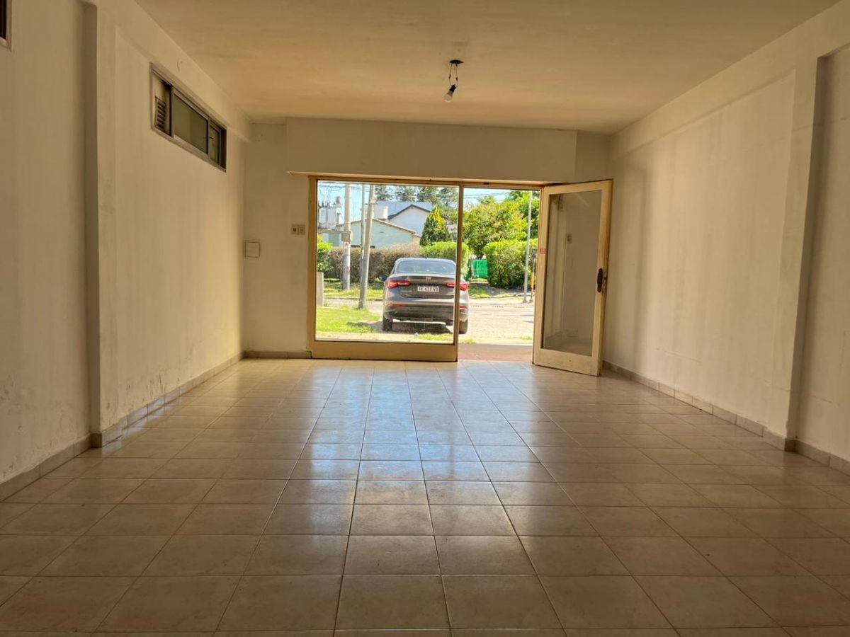 Foto de Local Comercial Villa elvira / Aeropuerto, imagen 1