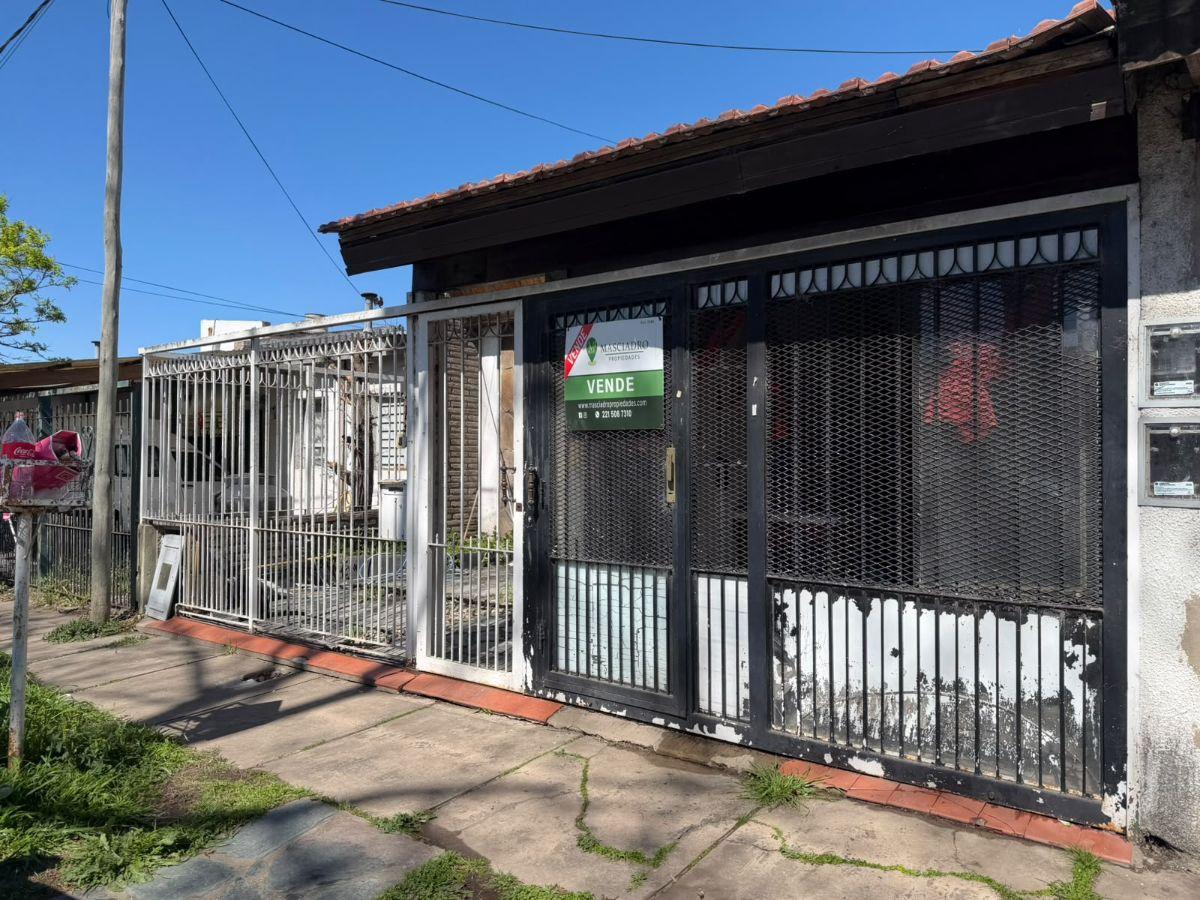 Foto de Casa 4 ambientes Villa Elvira La Plata, imagen 1