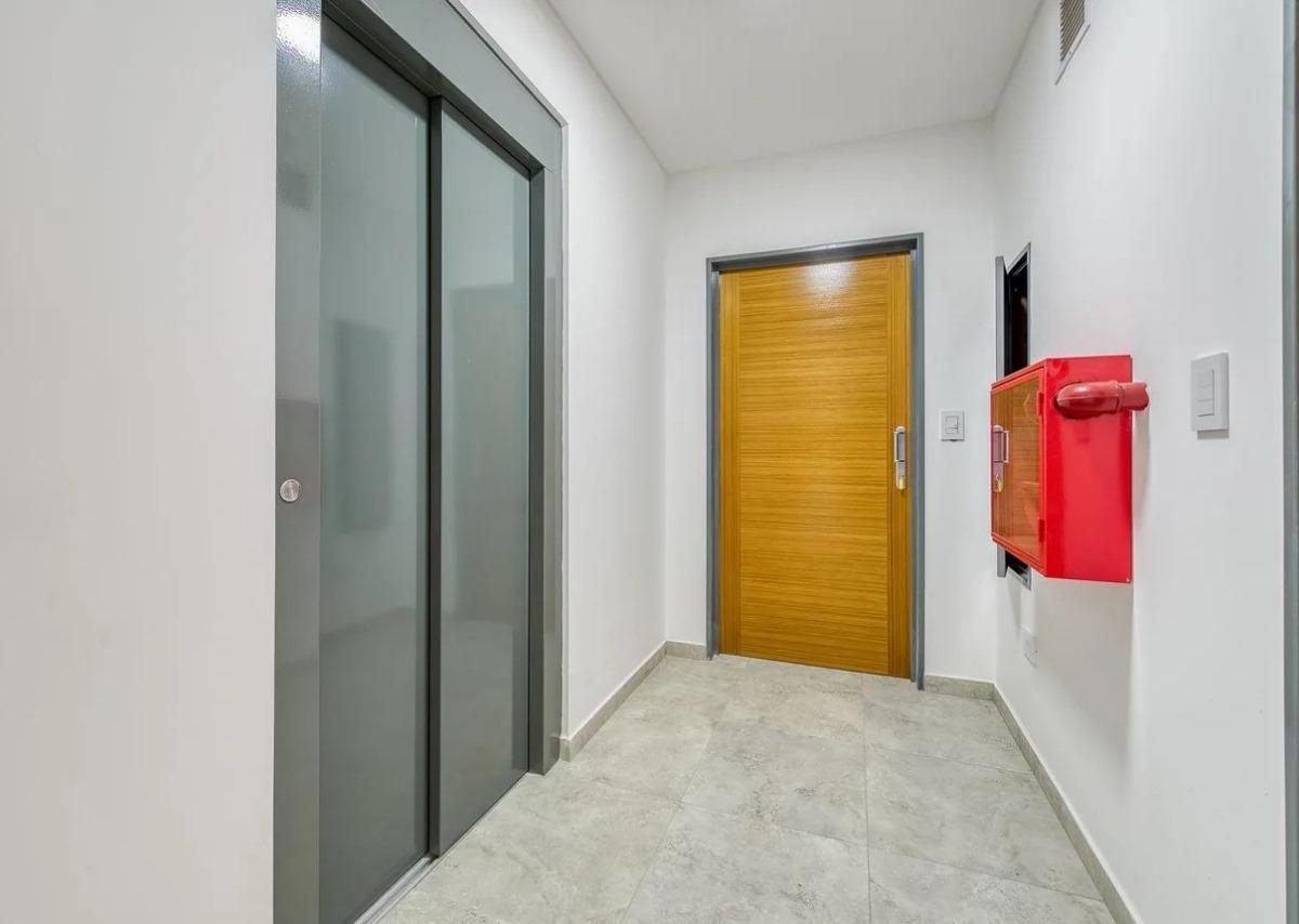 Foto de Departamento un ambiente DIVIDIDO en Villa Luro sobre Ramon Falcon, imagen 2