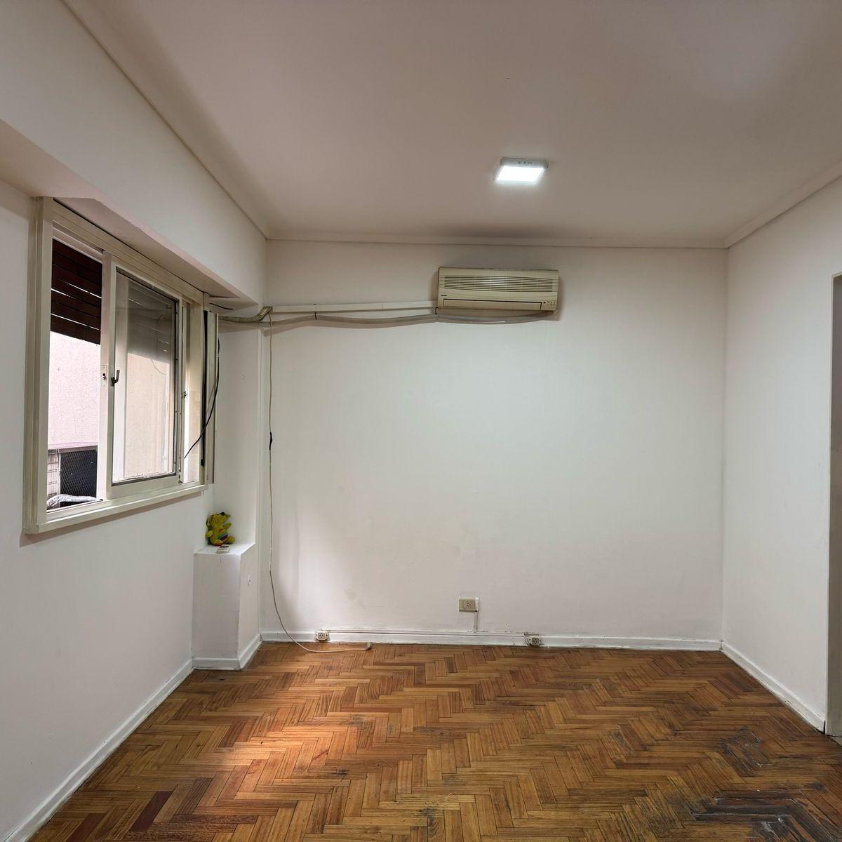 Foto de Monoambiente en venta en Villa del Parque, imagen 2
