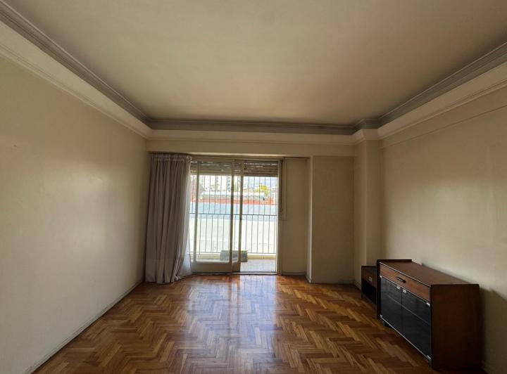 Foto de DEPARTAMENTO EN VENTA CUATRO AMBIENTES EN CABALLITO, imagen 4