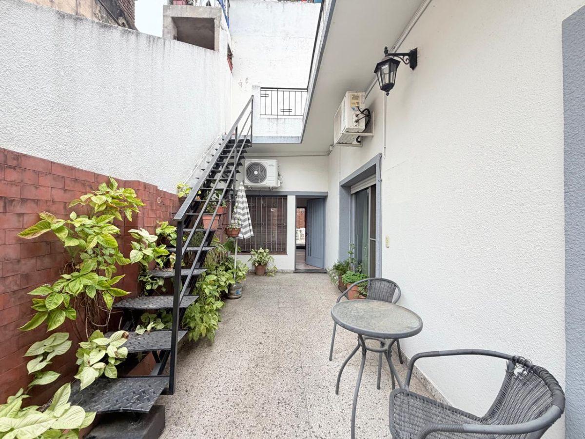 Foto de PH EN VENTA DE TRES AMBIENTES CON TERRAZA Y PATIO EN VILLA LURO, imagen 2