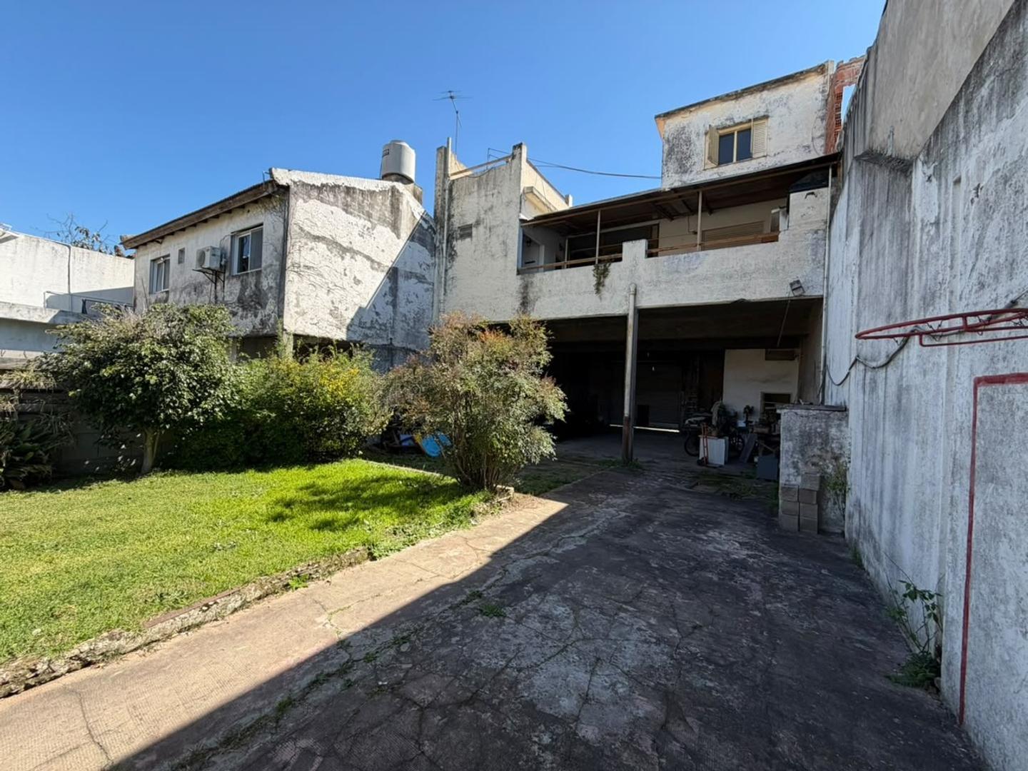 Foto de Departamento de 4 ambientes + taller. Lote 10 x 43, imagen 5