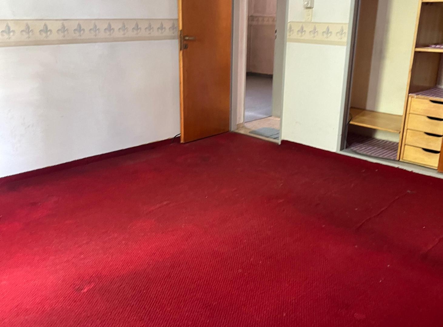 Foto de casa en alquiler de 4 ambientes sobre esquina, zona residencial, imagen 3