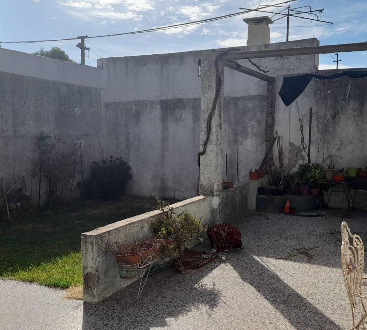 Casa 3 Dorm. Barrio Don Bosco 5