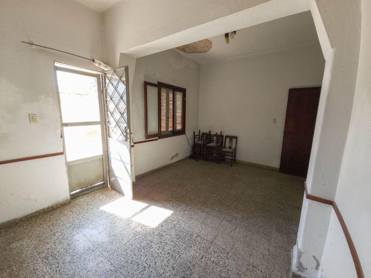 Venta 2 Casas en 1 y Local. Ideal Inversión. 3