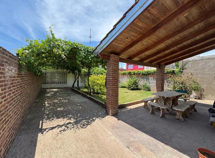 Casa 3 dormis, patio , quincho, San Nicolás 5
