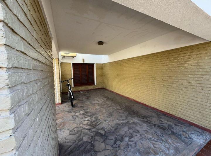 VENTA CASA Y LOCAL EN BARRIO URQUIZA, SAN NICOLAS 2