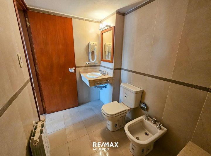VENTA HOTEL EQUIPADO A ESTRENAR CENTRO SAN NICOLAS 5