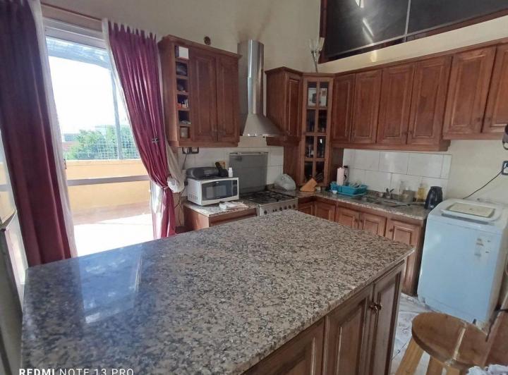 Venta Casa +3 unidads independientes, San Nicolas. 2