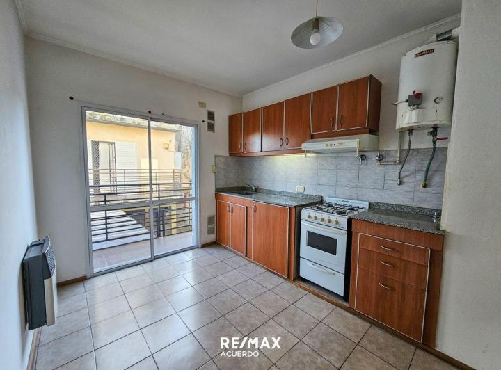 VENTA DEPARTAMENTO CENTRICO 1 DORMI Y COCHERA 4