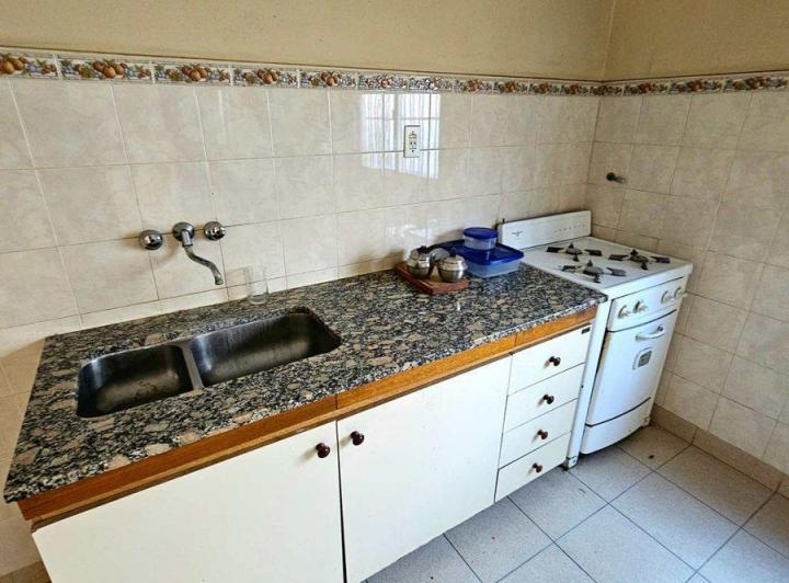 VENTA CASA 2 DORM, AMPLIO TERRENO, APTA CREDITO 5