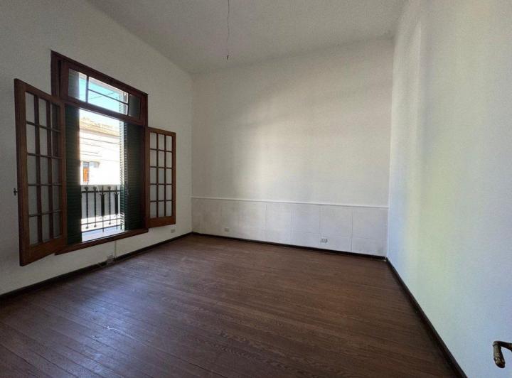 Venta Casa 6 Dorm. San Nicolas centro 2