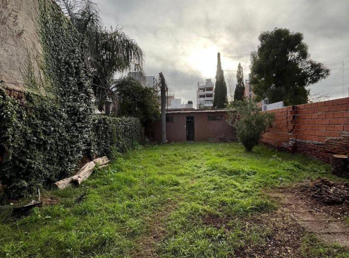 VENTA CASA PB C/LOCAL Y GRAN PATIO, CENTRO SAN NIC 3
