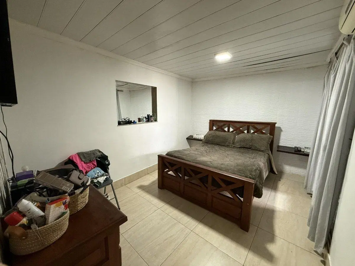 VENTA CASA 2 DORMI Y COCHERA PRADO ESPAÑOL SN 2