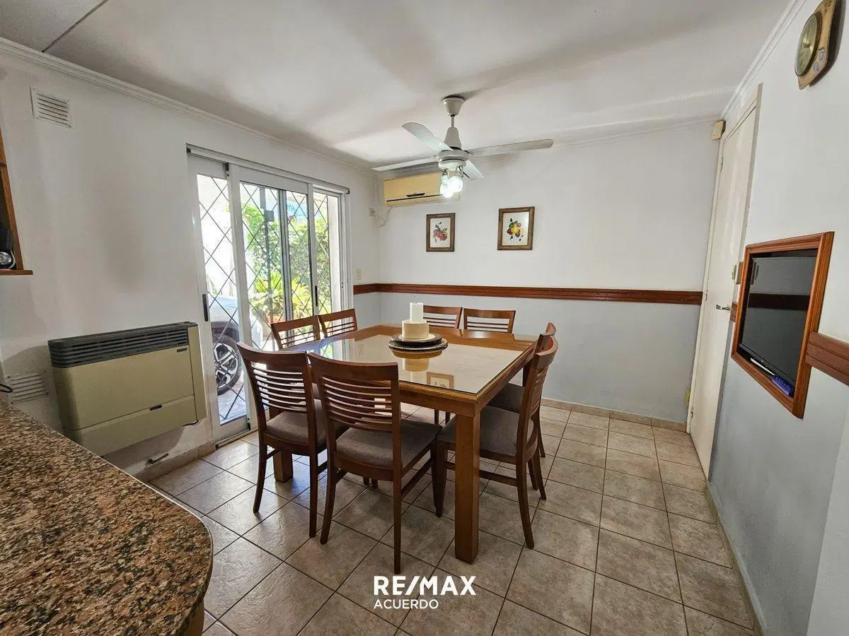 VENTA CASA SOMISA APTA CREDITO, 3 DORM SAN NICOLÁS 4