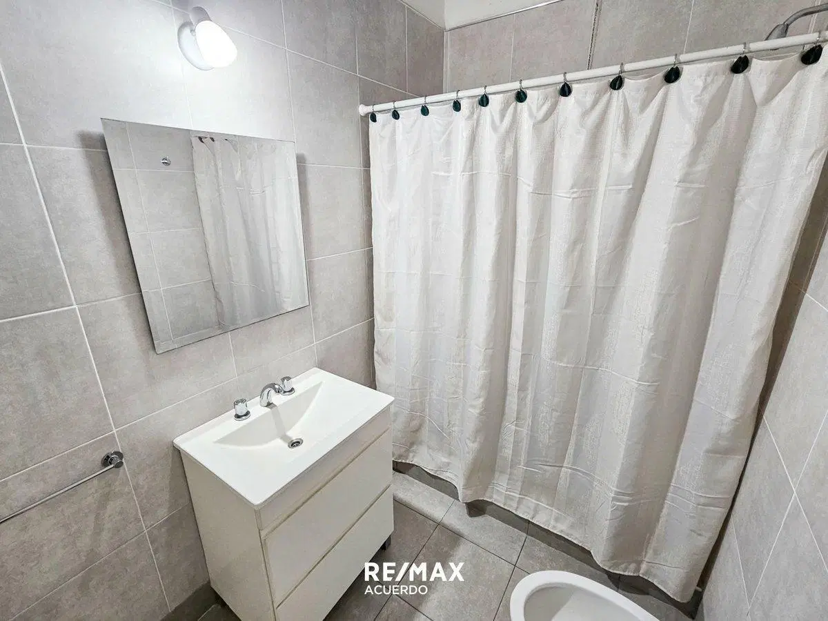 VENTA CASA CENTRICA 2 DORM SAN NICOLAS APTA CRED 3