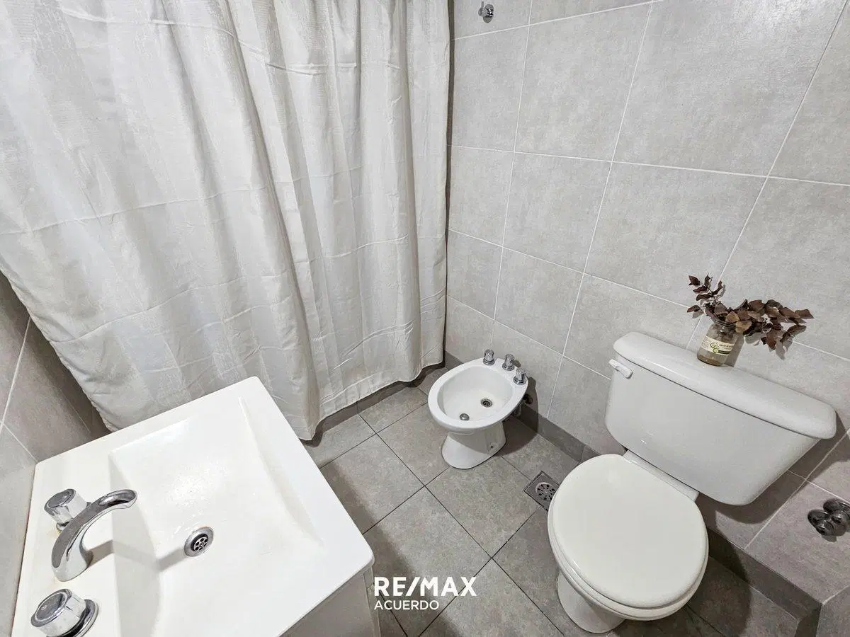 VENTA CASA CENTRICA 2 DORM SAN NICOLAS APTA CRED 4