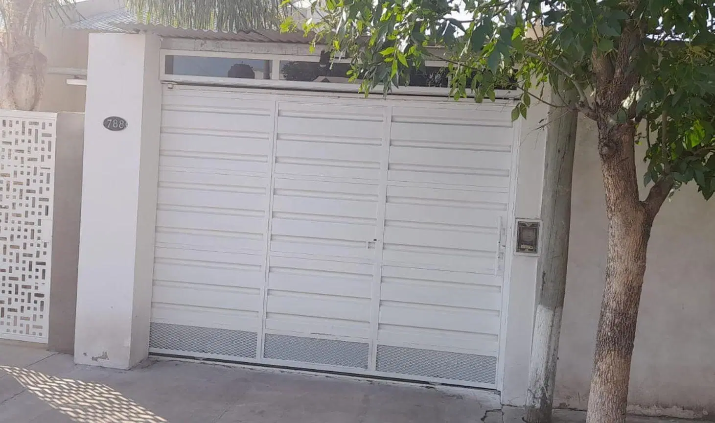 VENTA DE CASA DOS DORM. + DORM Y BAÑO DE SERVICIO 2