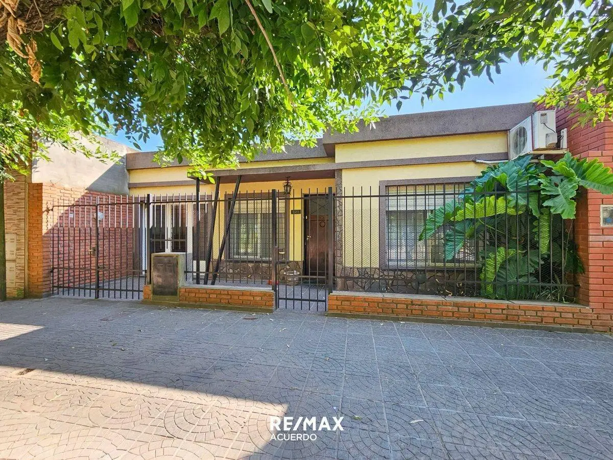 VENTA CASA 2 HAB/PILETA VILLA CAMPI LA EMILIA 4