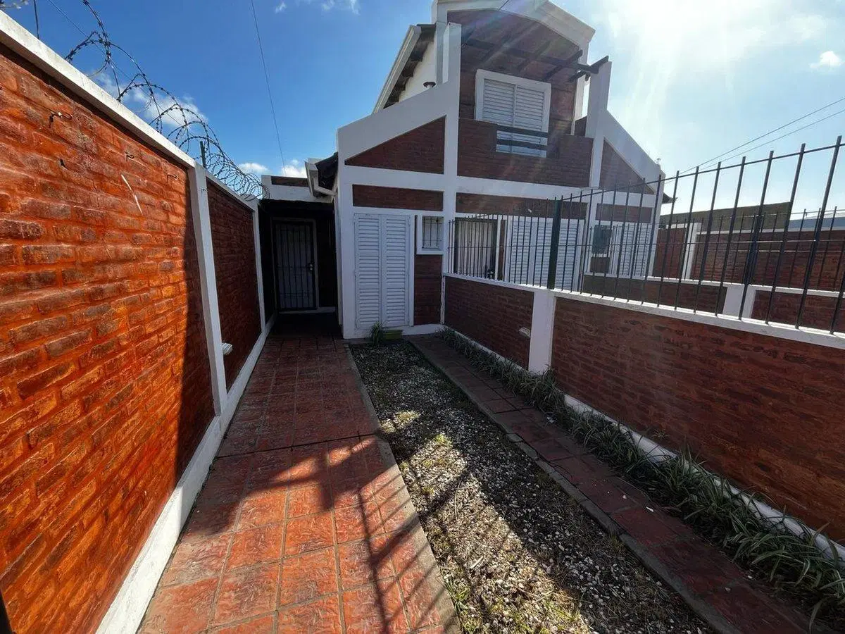 VENTA DPTO 1 DORMI CON PATIO Y COCHERA SAN NICOLAS 3