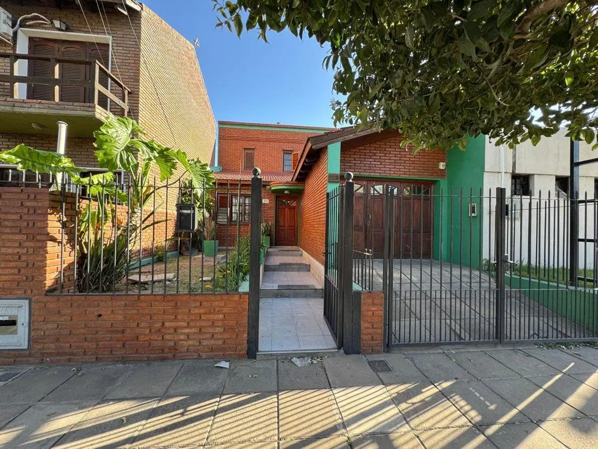 VENTA CASA 3 DORMIS, APTA CREDITO, SAN NICOLAS 4
