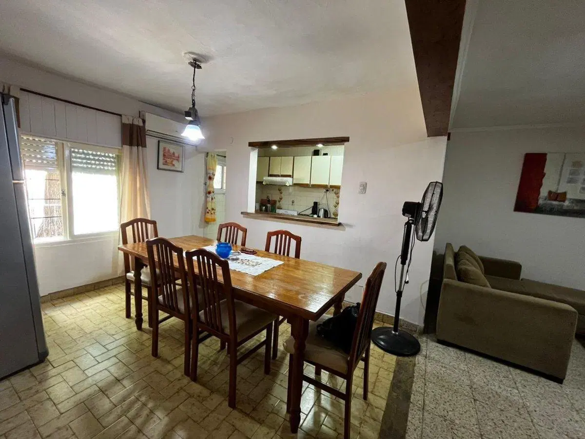 VENTA CASA 2 DORMITORIOS AV ALBERDI 597, APTA CRED 5