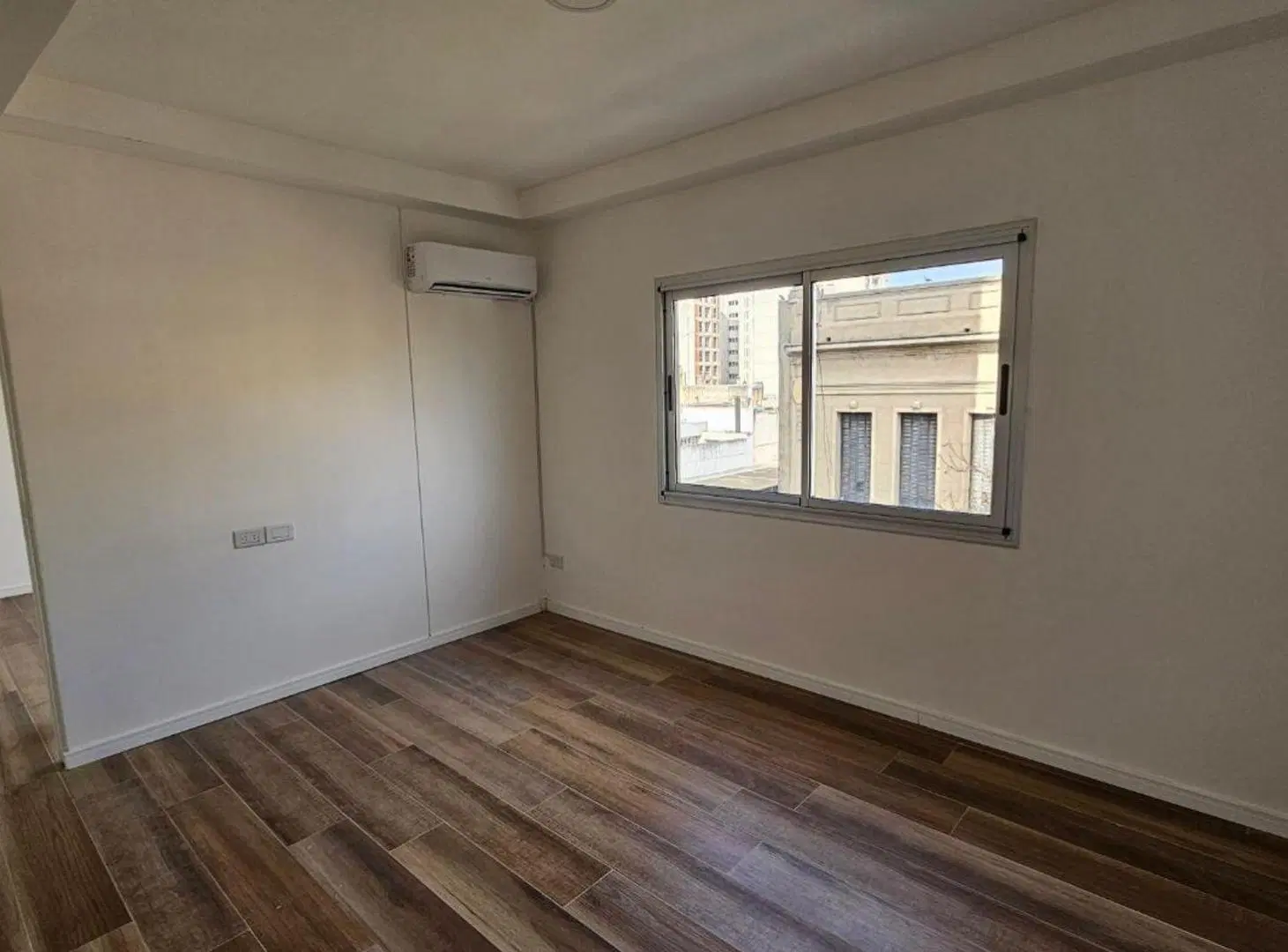 ALQUILER PISO EXCLUSIVO 1 DORMITORIO CENTRO 5