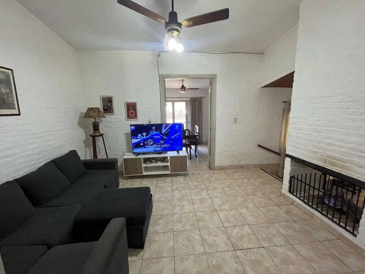VENTA CASA 4 DORMITORIOS, AV AZOPARDO 14 Apta cred 5