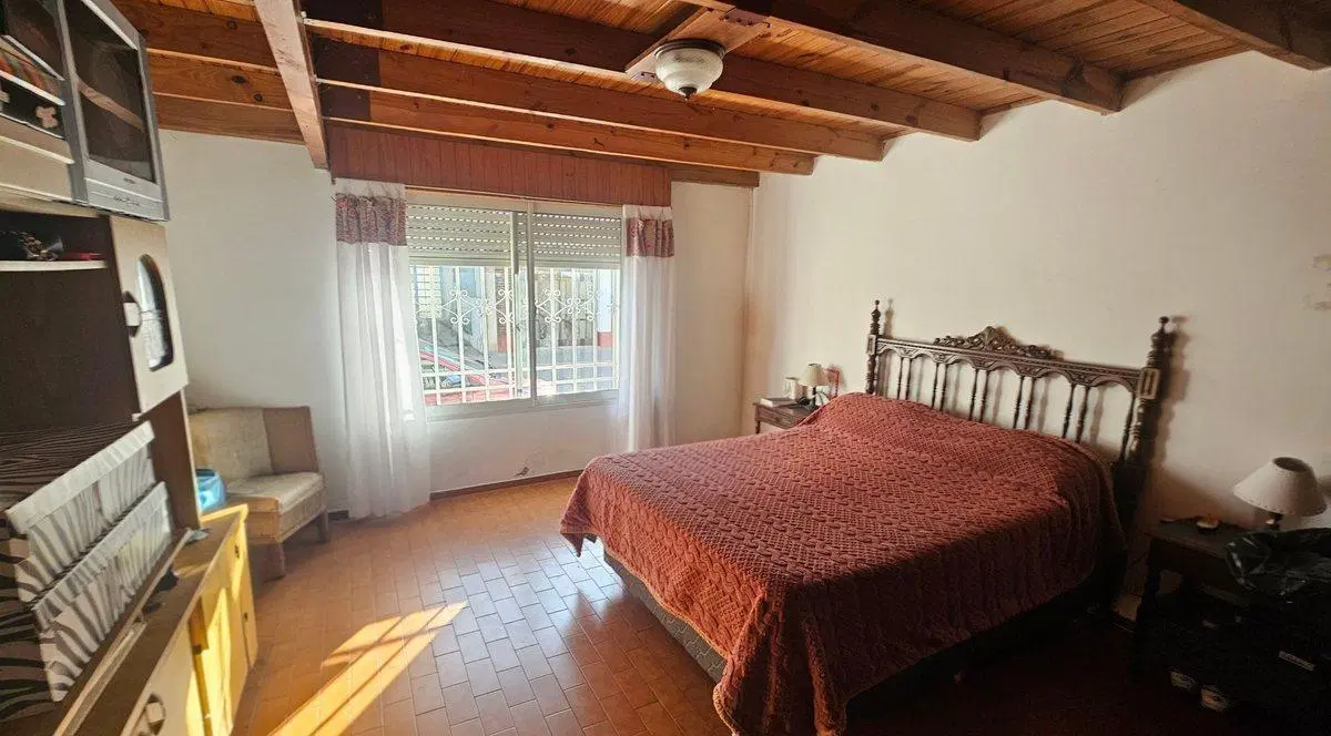 VENTA CASA 2 DORM + DPTO 2 DORM CENTRO SAN NICOLAS 4