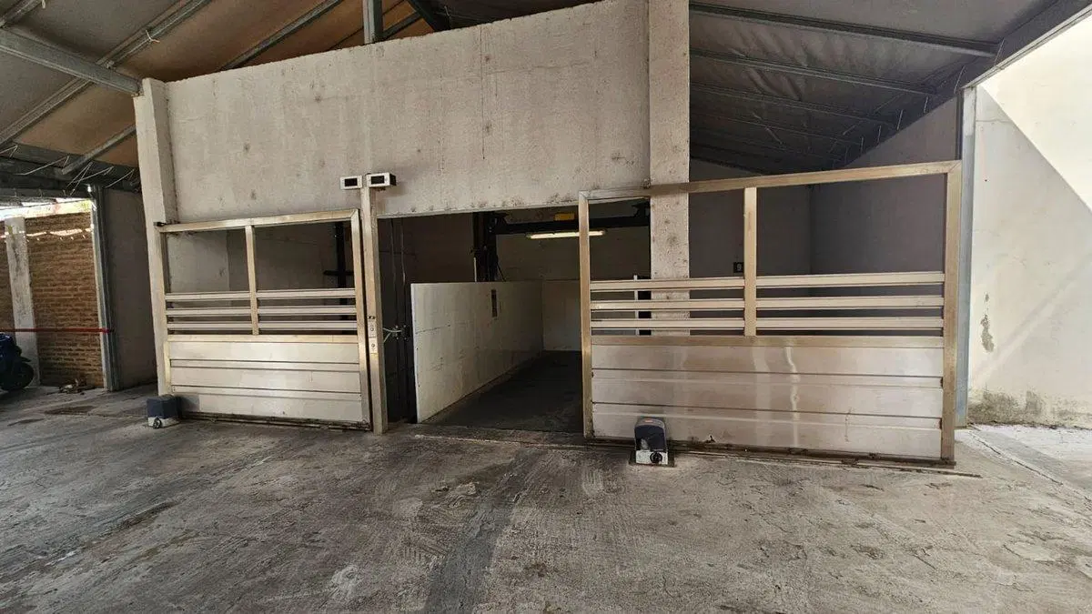 VENTA COCHERA CUBIERTA CENTRO SAN NICOLAS 5