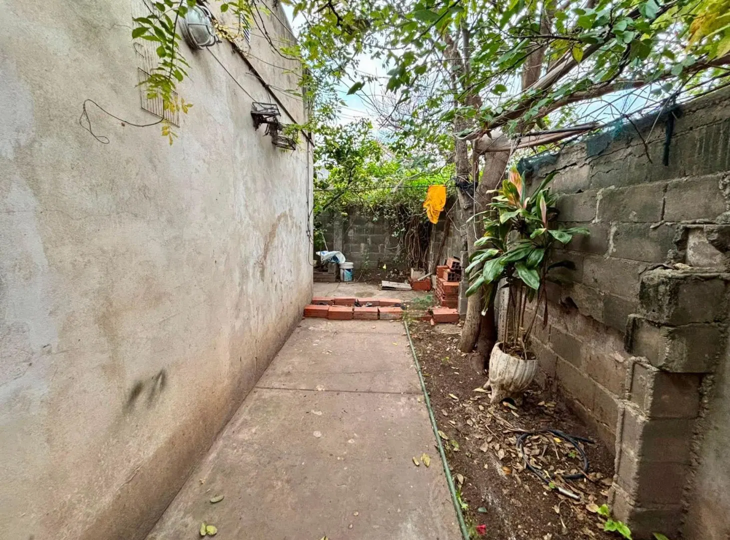 VENTA CASA+MONOAMBIENTE A REFACCIONAR, SAN NICOLAS 3