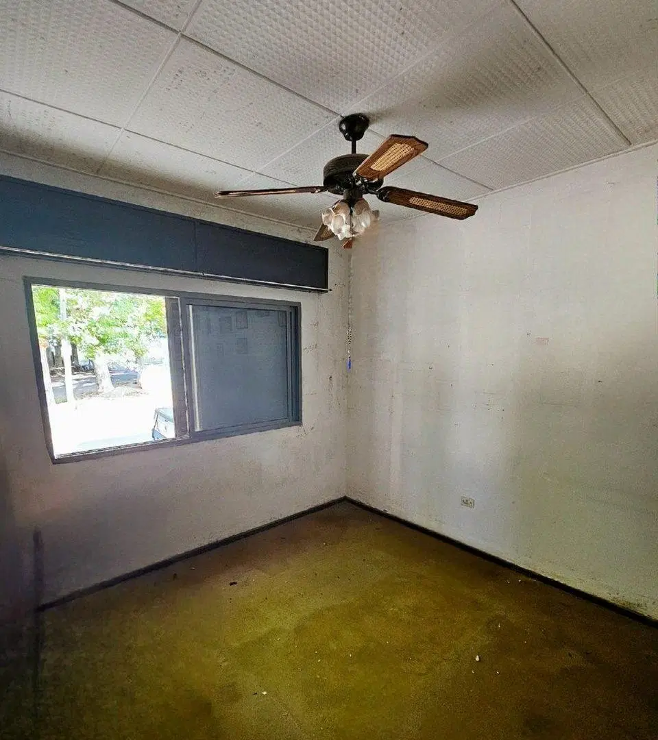 VENTA CASA 2 DORM+COMERCIO GRAL ROJO AP. CREDITO 5