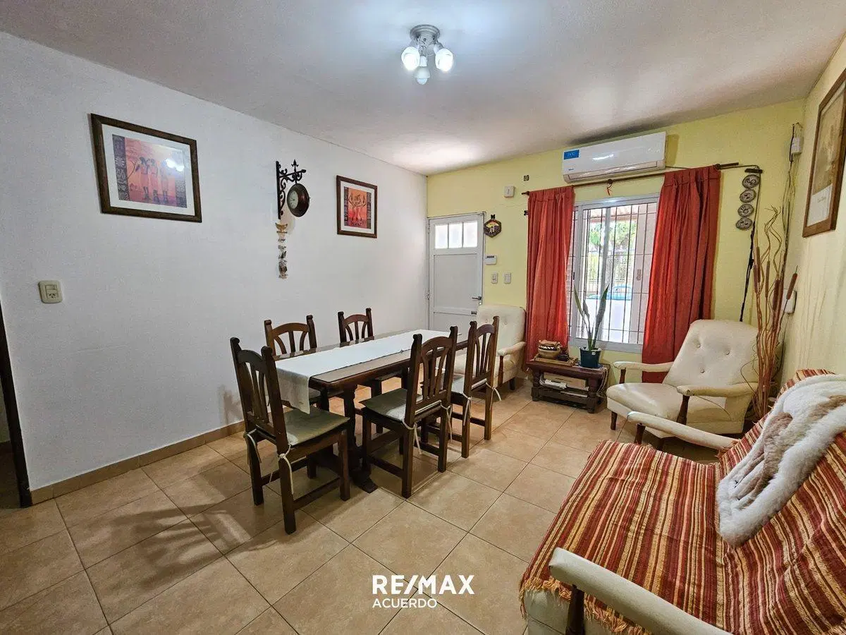 VENTA CASA 2 DORM Y PARQUE– VILLA RAMALLO 3