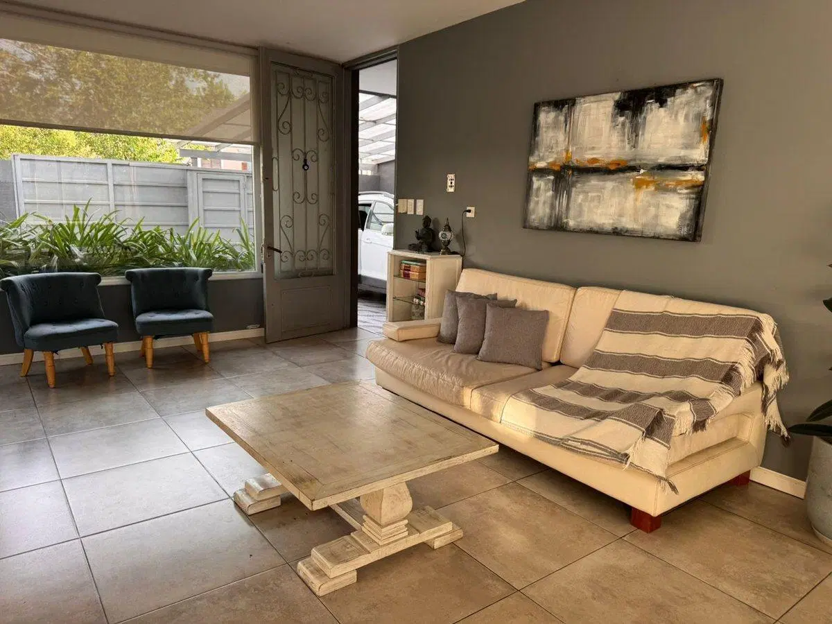 VENTA CASA 3 DOM/COCHERAS/PILETA SAN NICOLAS 5