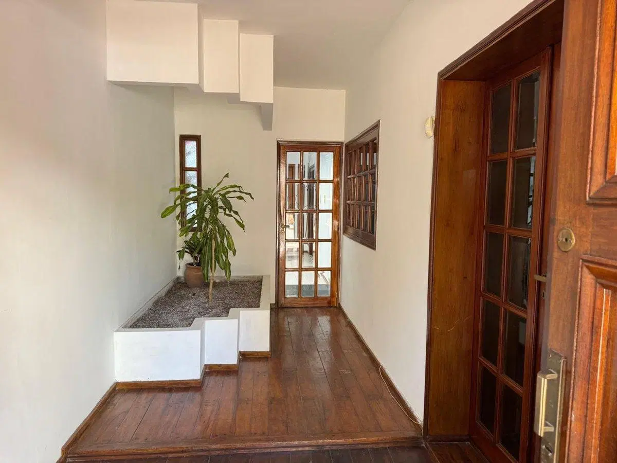 CASA DE 4 DORMITORIOS EN SAN NICOLAS 3