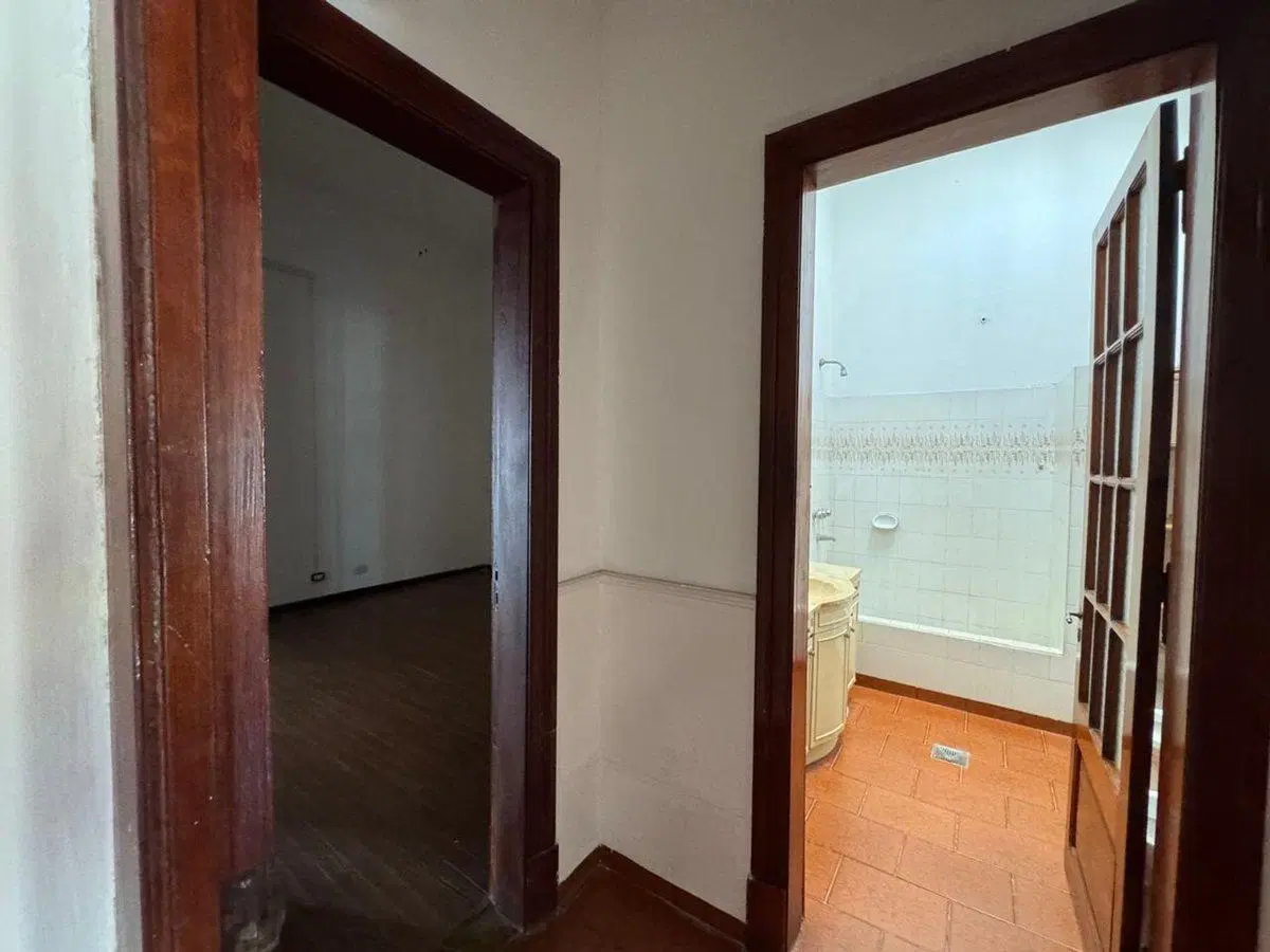 Venta Casa 6 Dorm. San Nicolas centro 5
