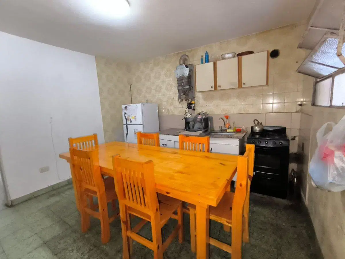 VENTA CASA 2 DORMIT Y GRAN PATIO EN SAN NICOLAS 5