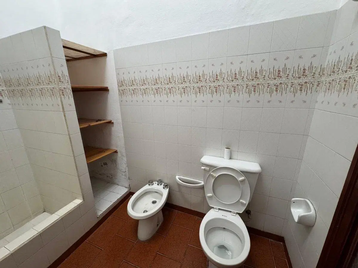 ALQUILA CASA USO COMERCIAL 6 HAB SAN NICOLAS 4