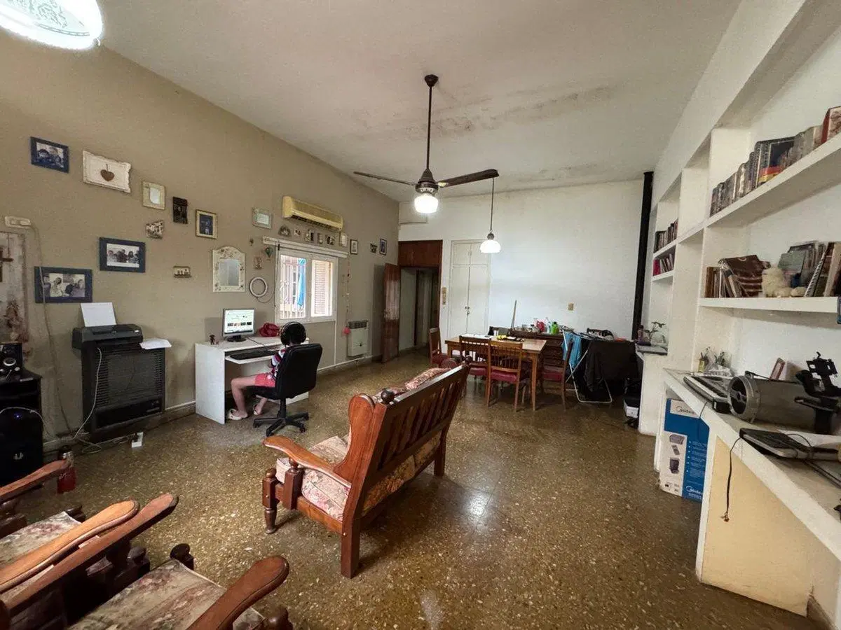 Venta Local con patio, San Nicolás 2