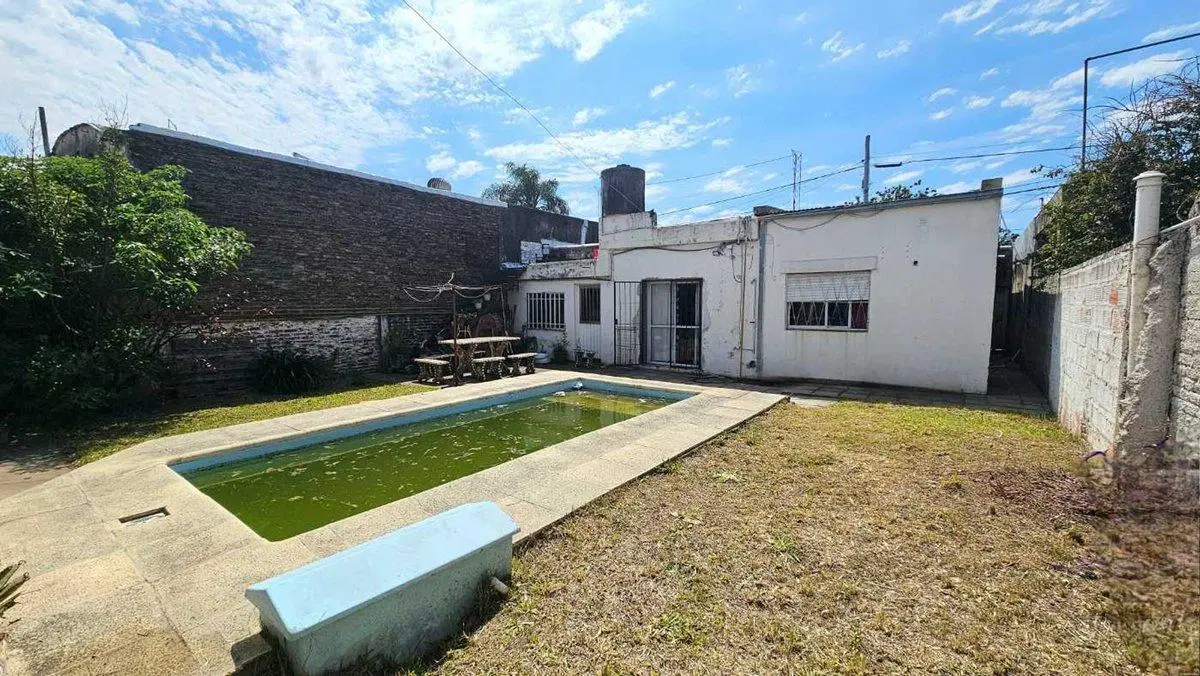 VENTA CASA 2 DORMITORIOS  CON PISCINA APTO CREDITO 3