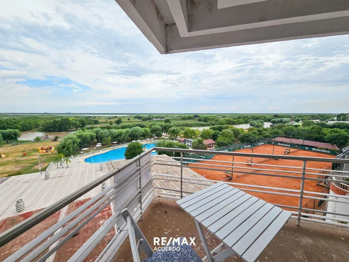 VENTA DE PISO EXCLUSIVO 3 DORM. VISTA AL RIO 2