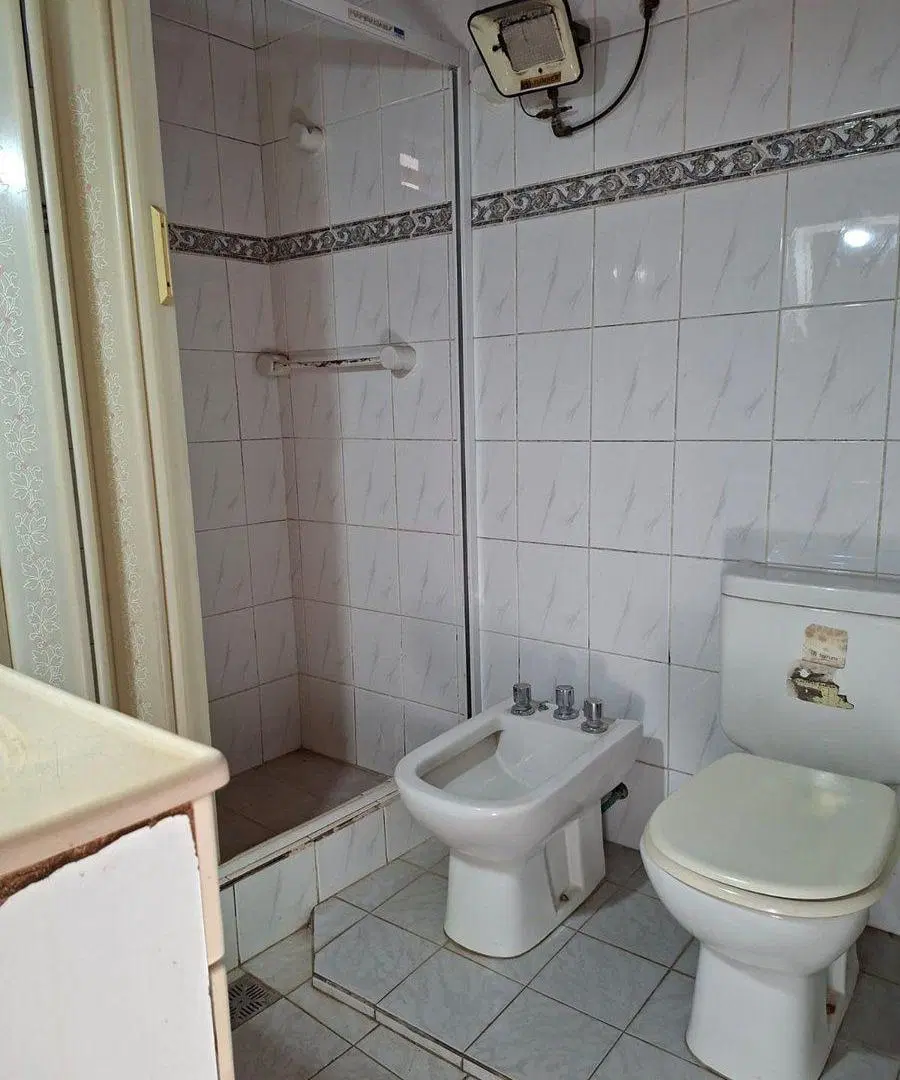 VENTA CASA SOBRE LOTE 974M2 - GENERAL ROJO 8